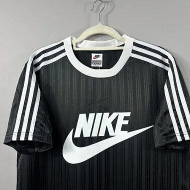 Nike Classic Black Shirt (S-2XL)