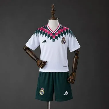 Real Madrid 2026/27 Retro Model White Kids Kit Size 16-28