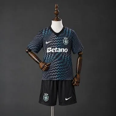 Sporting CP 2026/27 Black Goalkeeper Kid Kits 16-28